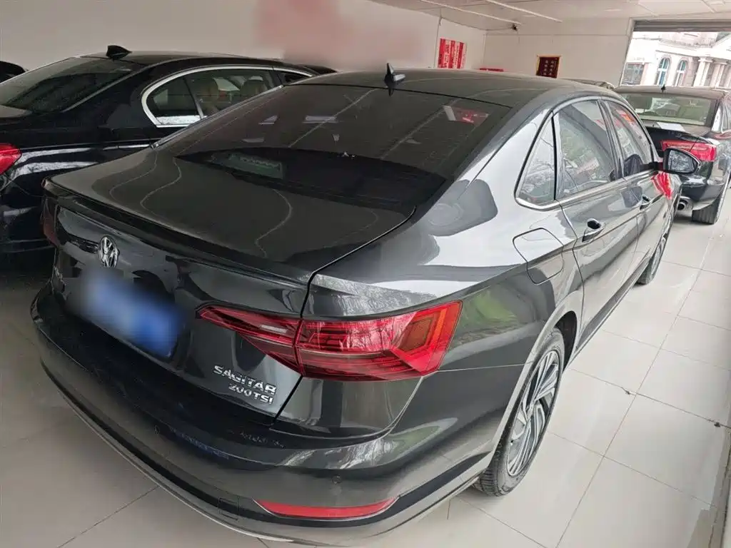 Volkswagen Sagitar 2021 200TSI DSG Surpassing Edition фото 7