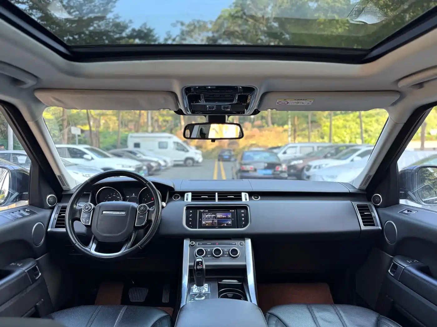 Land Rover Range Rover Sport 2016 Model 3.0 SC V6 HSE фото 6