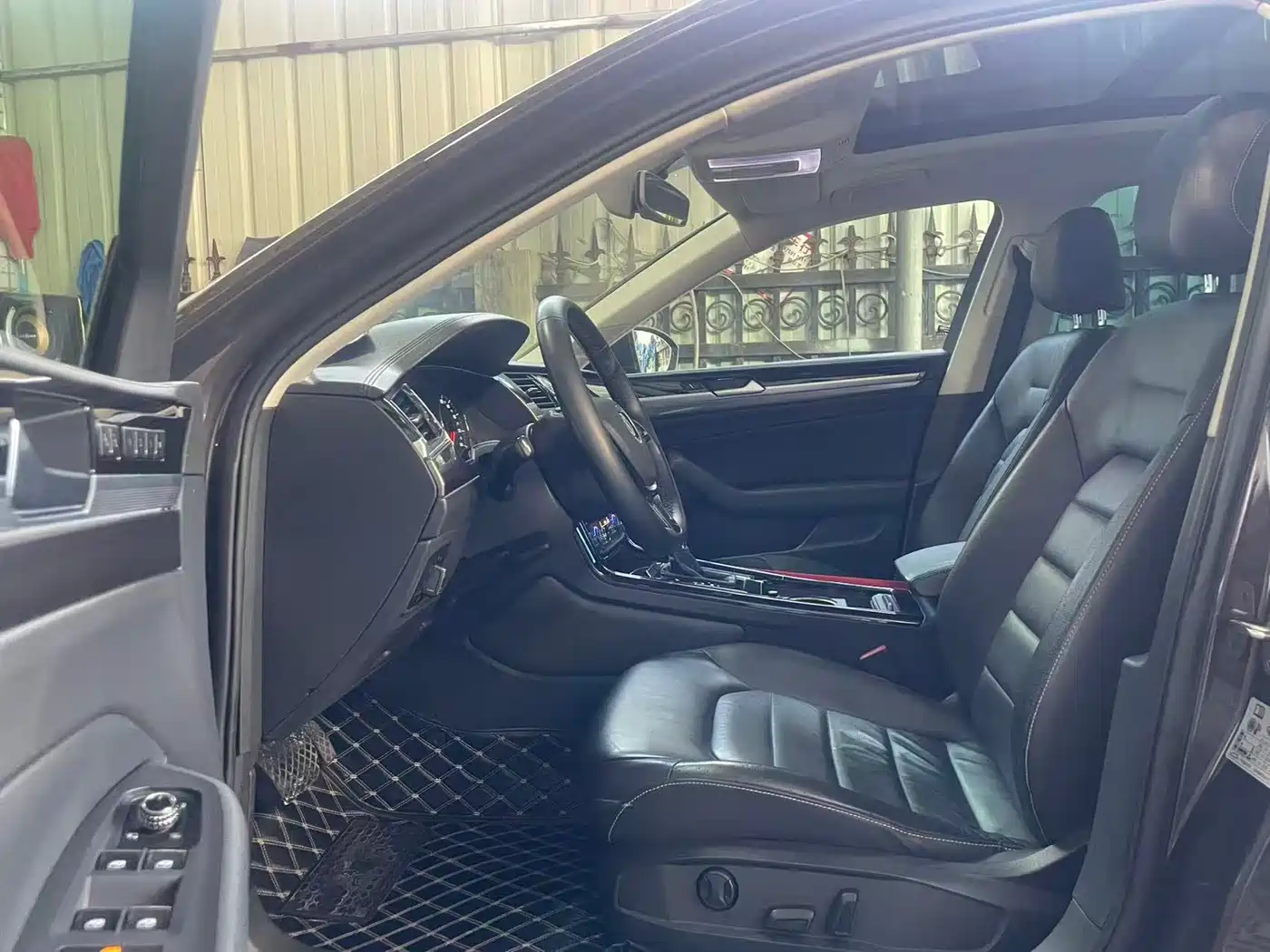 Volkswagen Phideon 2019 380TSI 2WD Business Edition China V фото 4