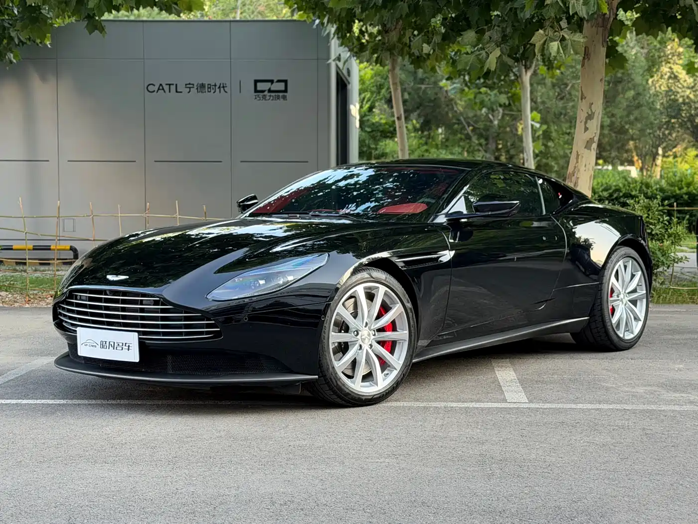 Aston Martin Aston Martin DB11 2019 Model 4.0T V8 Coupe