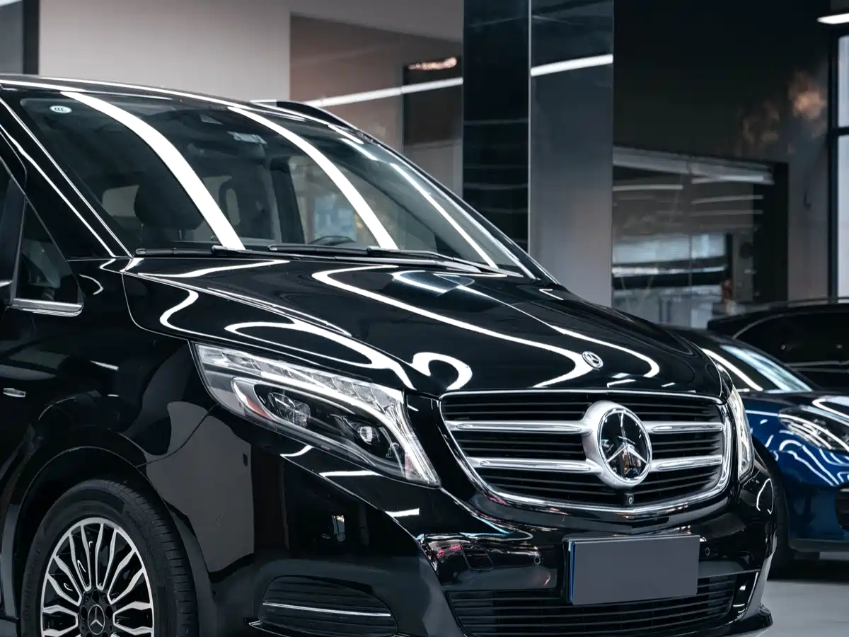 Mercedes-Benz V-Class 2017 Model V 260 L Premium Extended Edition фото 7