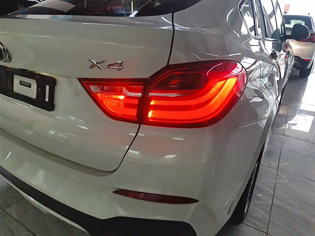 BMW X4 2016 Model xDrive20i M Sport фото 8