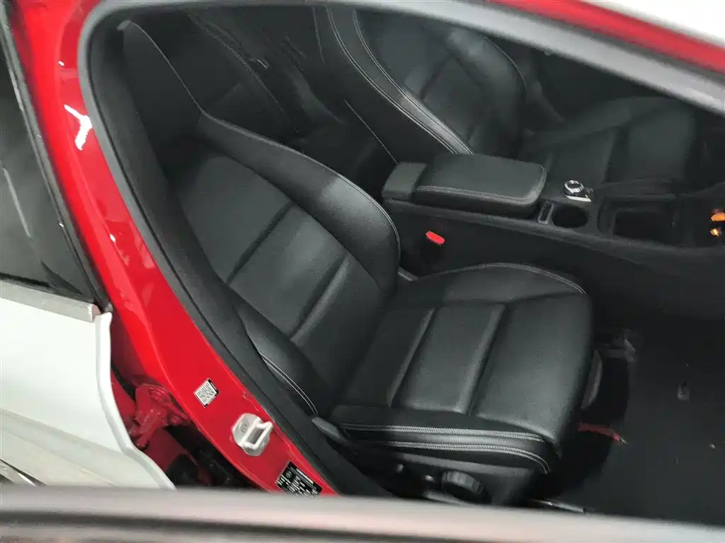 Mercedes-Benz GLA 2016 GLA 200 Dynamic фото 20