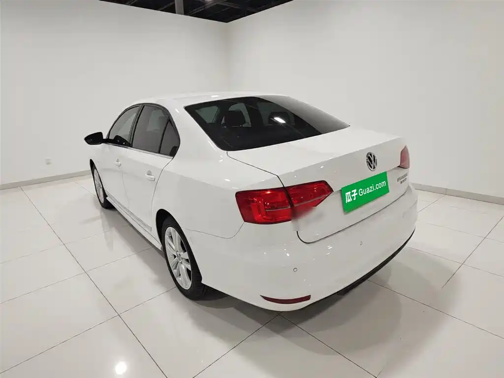 Volkswagen Sagitar 2018 280TSI DSG Spark Edition фото 23