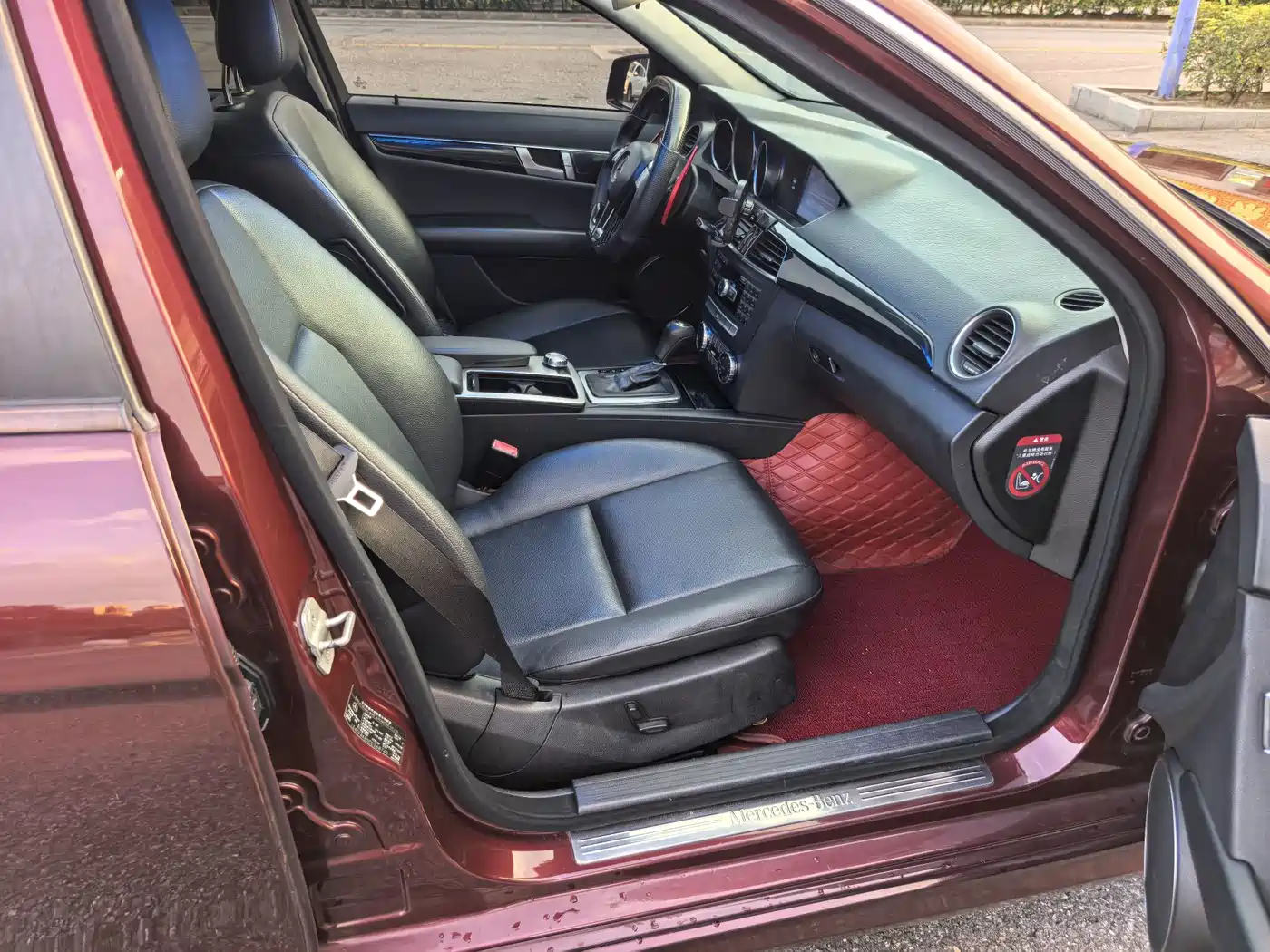 Mercedes-Benz C-Class 2013 C 180 Classic Grand Edition фото 8