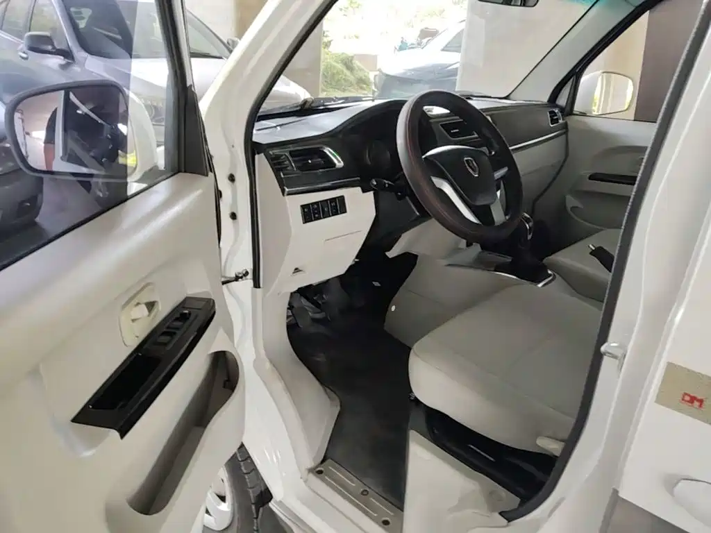 Jinbei New Hiace X30L 2022 2021 1.5L Fortune Non-AC Version Van China VI SWC15M