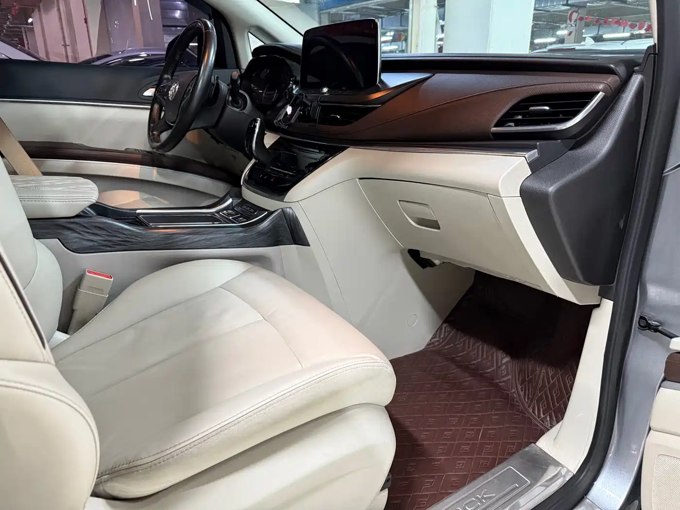 Buick GL8 2020 Model Land Business Class 652T Luxury фото 8