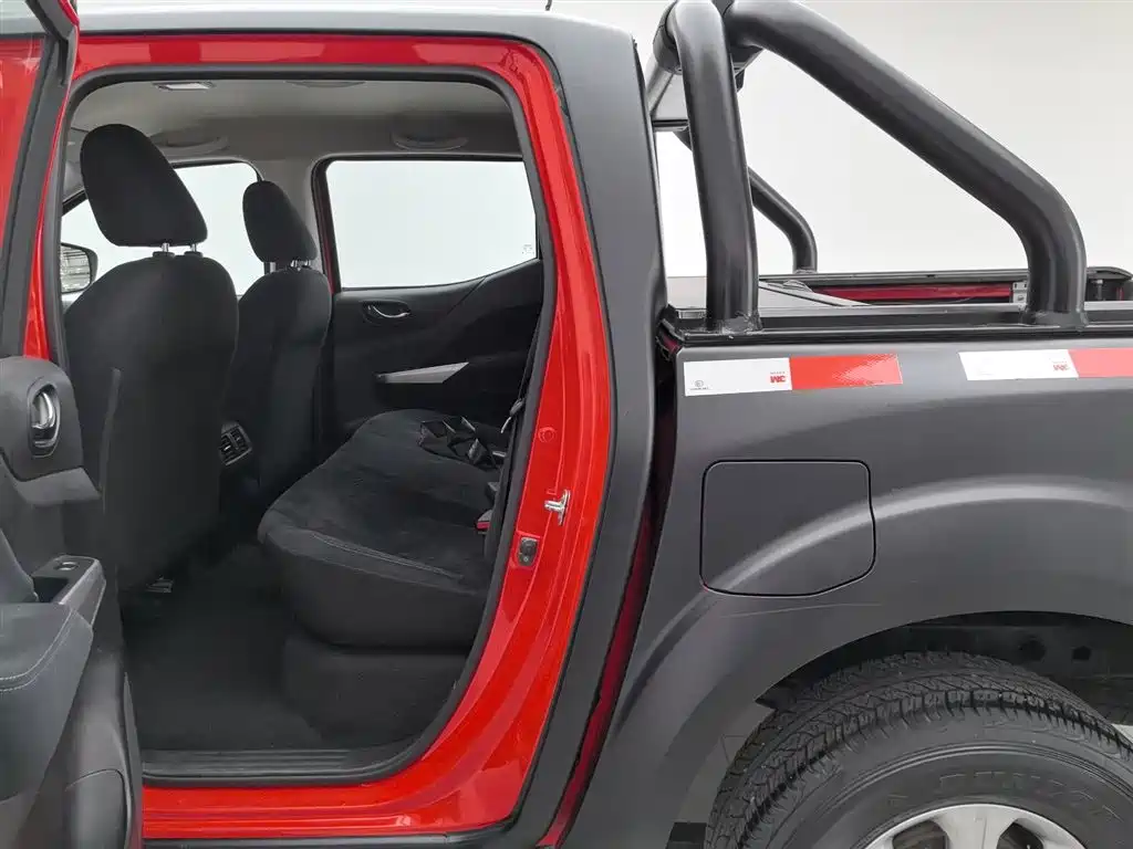 Nissan Navara 2017 Model 2.5L Automatic 4WD Luxury QR25 фото 15