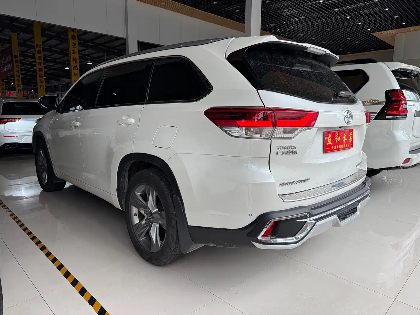Toyota Highlander 2018 2.0T 4WD Luxury 7-seater China VI фото 10