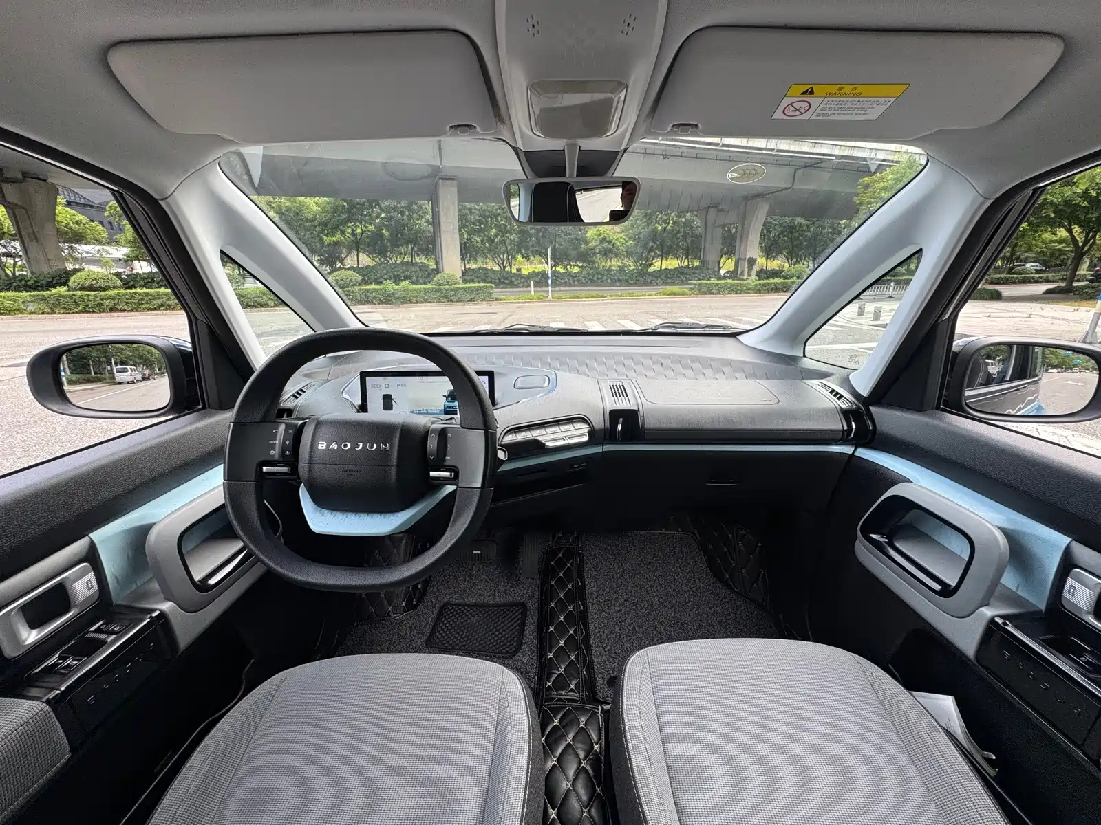Фото 21 - Baojun E300