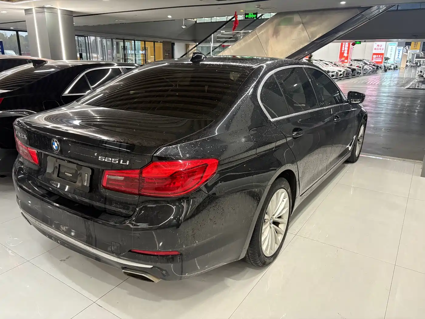 BMW 5 Series 2019 525Li M Sport Package фото 9