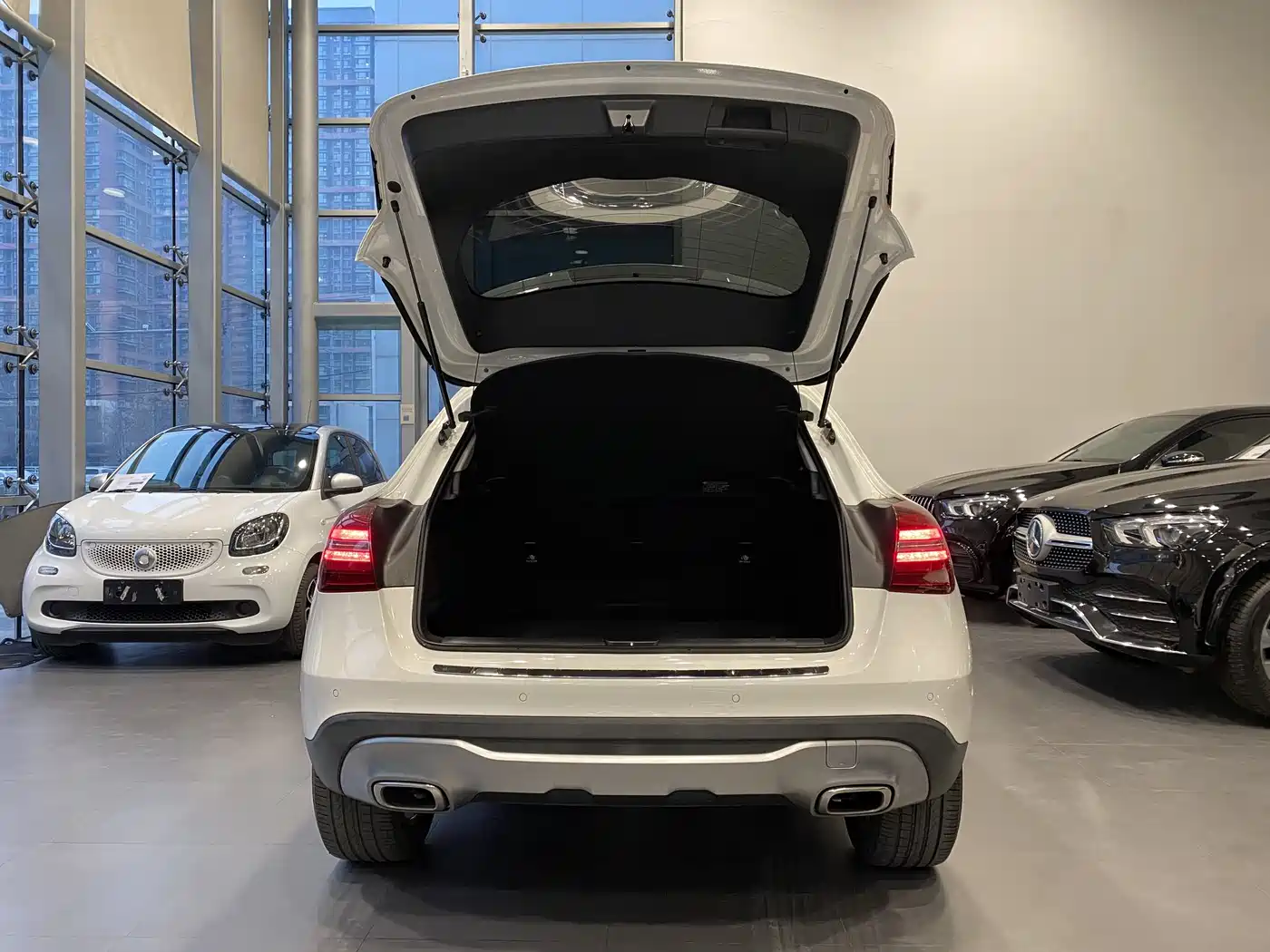 Mercedes-Benz GLA 2017 GLA 200 Dynamic фото 15