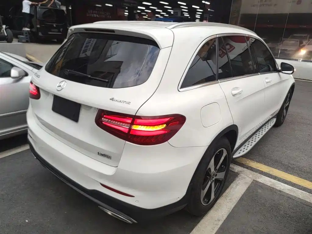 Mercedes-Benz GLC 2018 GLC 260 4MATIC Luxury фото 7