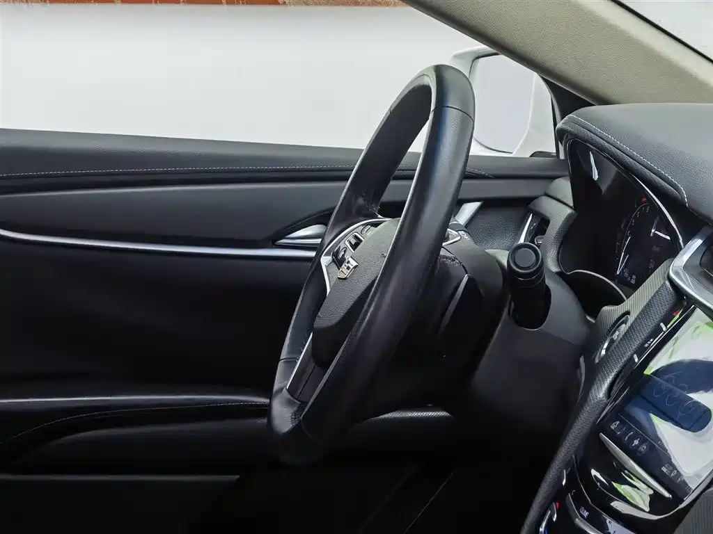 Cadillac XTS 2018 28T Technology фото 22