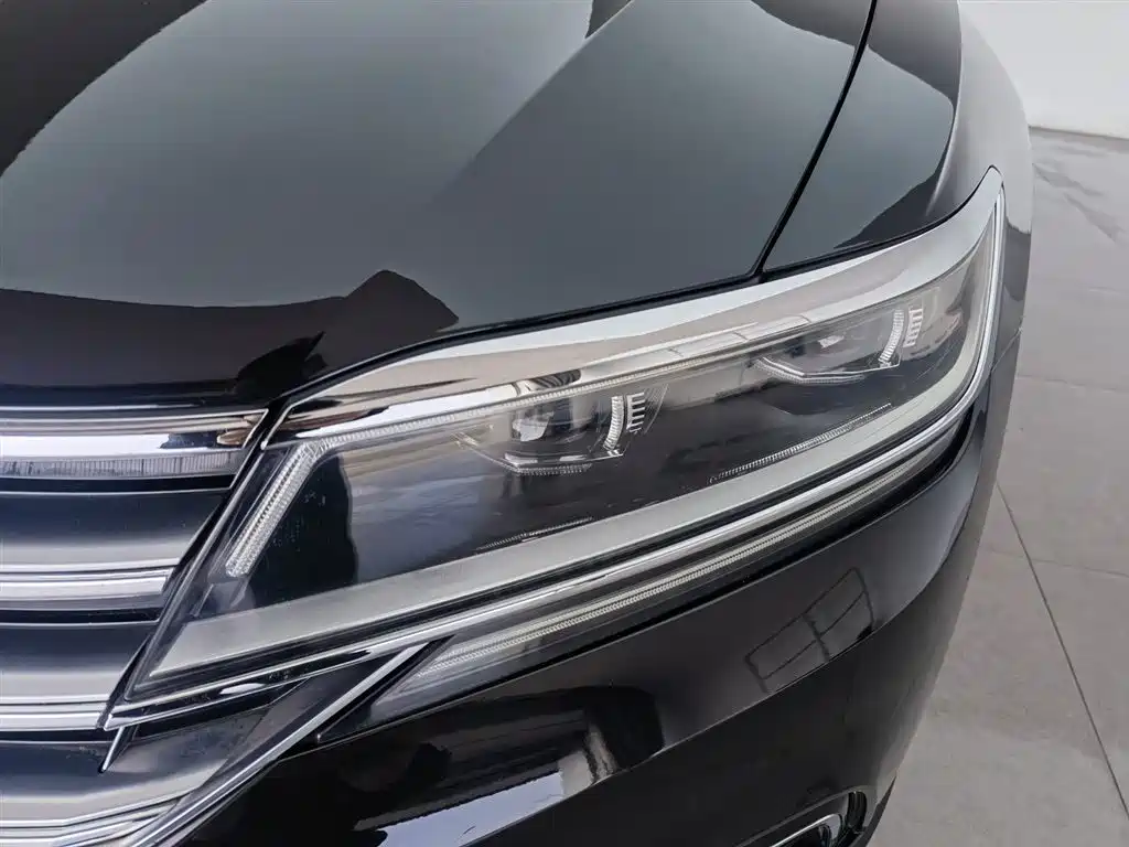 Volkswagen Phideon 2016 380TSI 2WD Prestige Edition фото 7