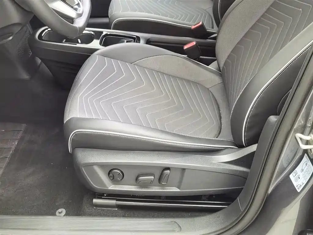 Volkswagen ID.3 2024 Outstanding Edition фото 20