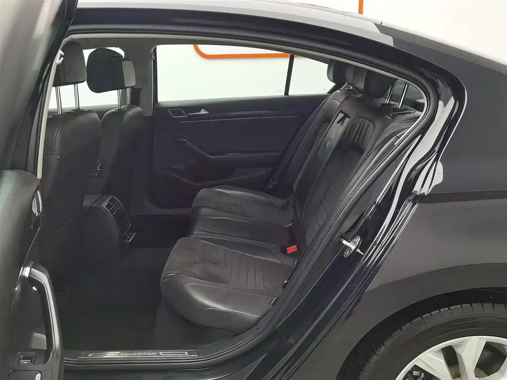 Volkswagen Magotan 2018 380TSI DSG Luxury фото 15