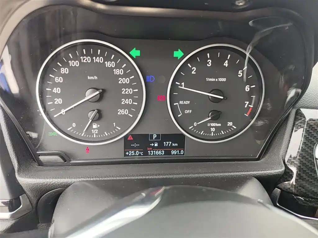 BMW 1 Series 2017 118i Sport фото 8