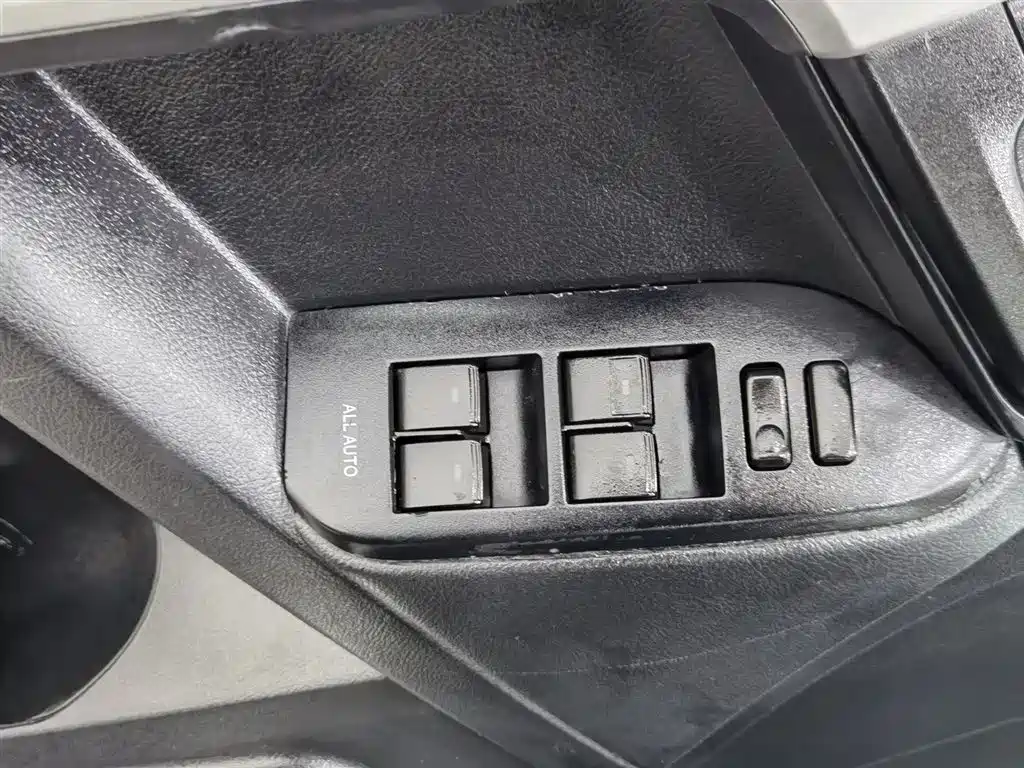 Toyota Prado 2018 3.5L Auto SX фото 9