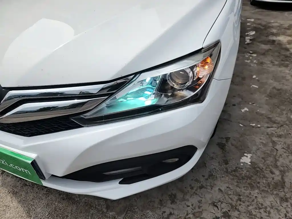Фото 24 - BYD F3