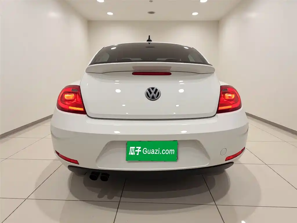 Volkswagen Beetle 2013 1.4TSI Fashion Edition фото 4