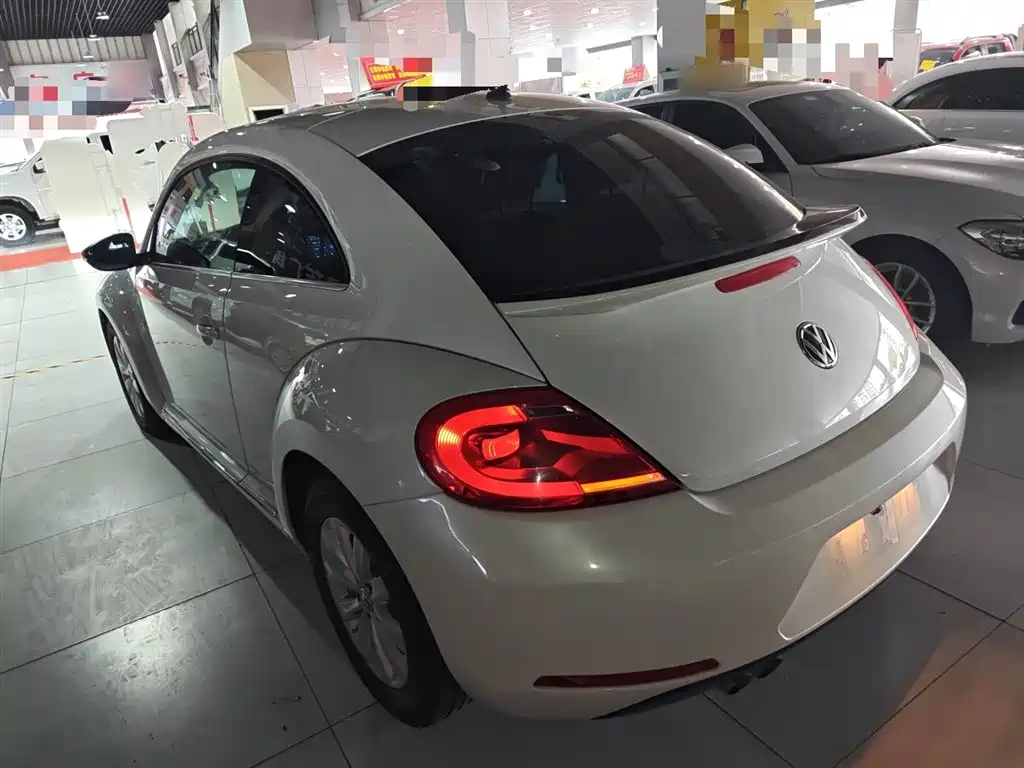 Volkswagen Beetle 2013 1.4TSI Fashion Edition фото 23