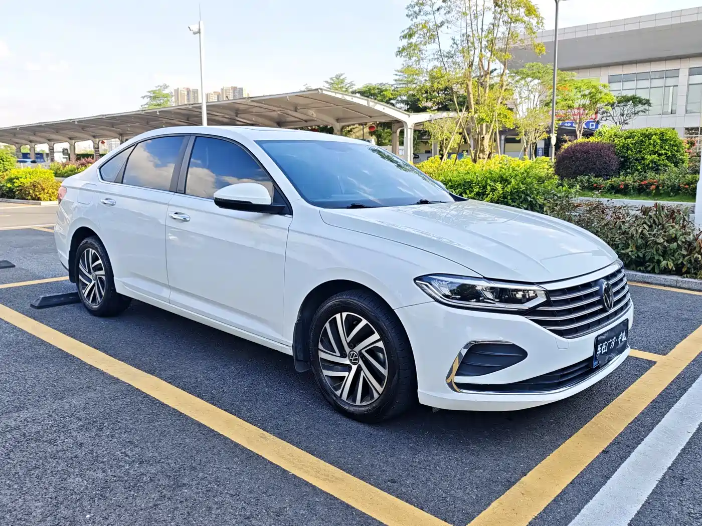 Volkswagen Lavida 2023 280TSI DSG Comfort Edition фото 3