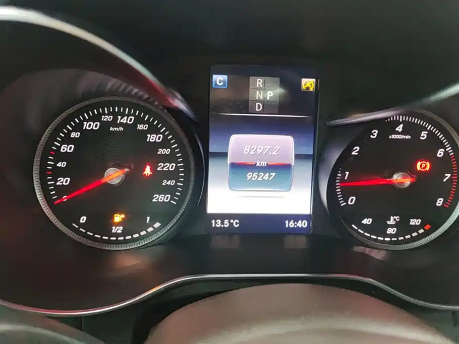 Mercedes-Benz GLC 2019 Model GLC 200 L 4MATIC фото 14