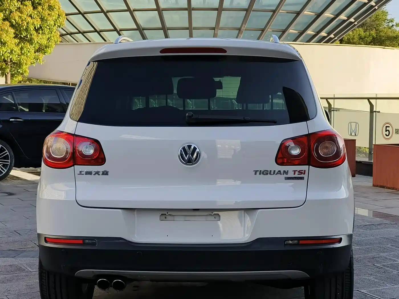 Volkswagen Tiguan 2010 2.0TSI Automatic AWD Flagship фото 5