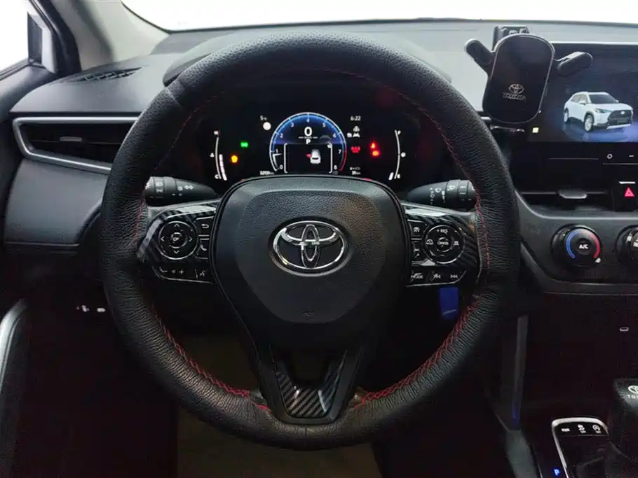 Toyota Corolla Cross 2023 2.0L Pioneer Edition фото 15