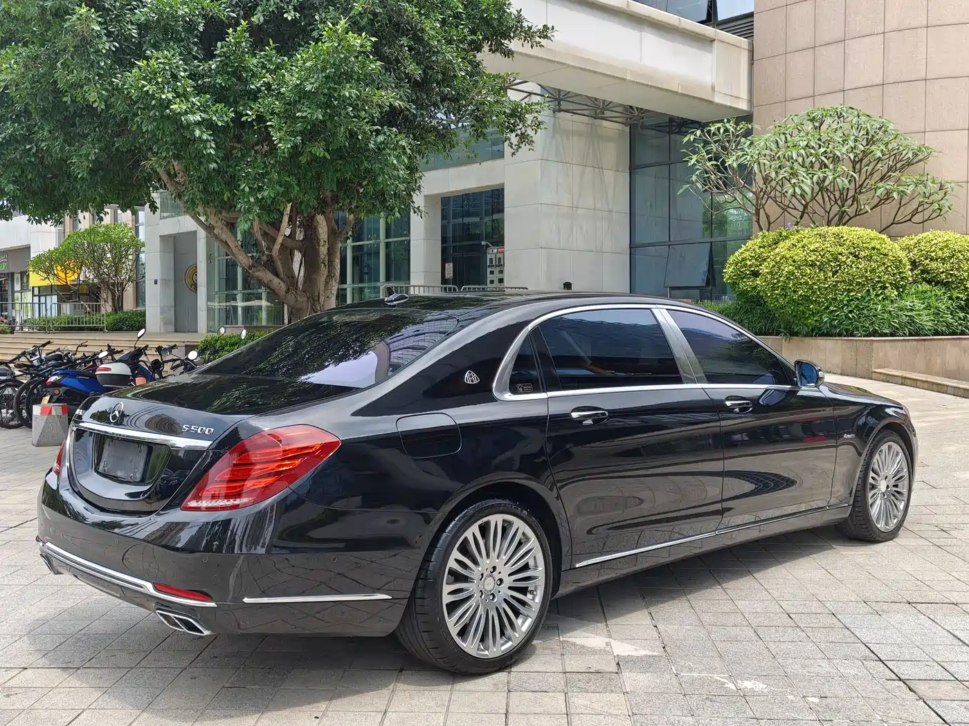 Mercedes-Benz Maybach S-Class 2015 S 500 4MATIC фото 9