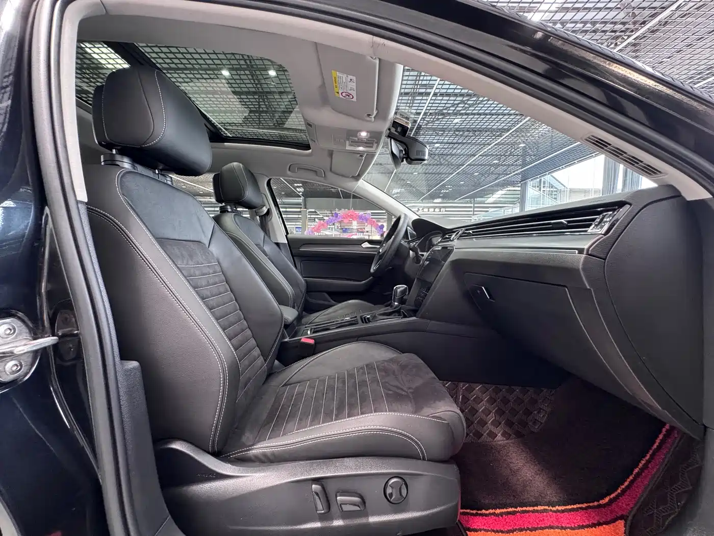 Volkswagen Magotan 2021 330TSI DSG 30th Anniversary Edition фото 28