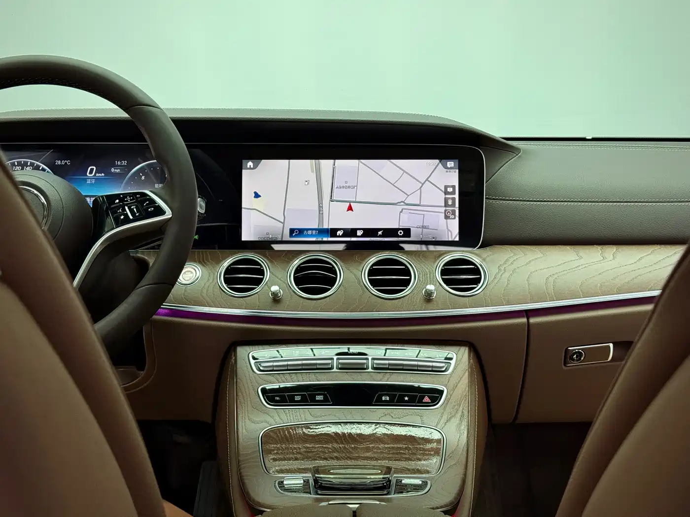 Mercedes-Benz E-Class 2023 E 300 L Luxury фото 18