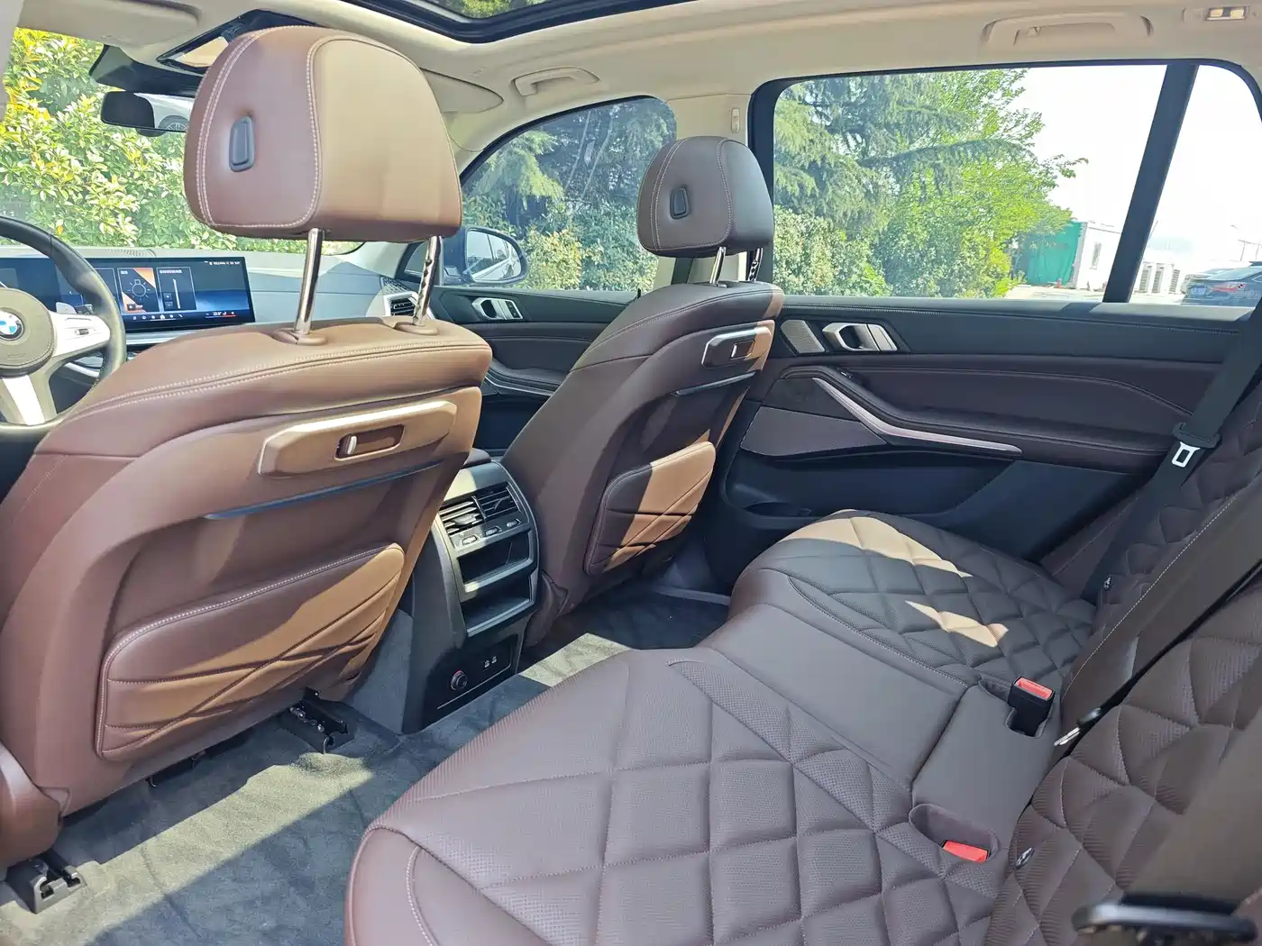 BMW X5 2023 xDrive 30Li Premium M Sport Package фото 17