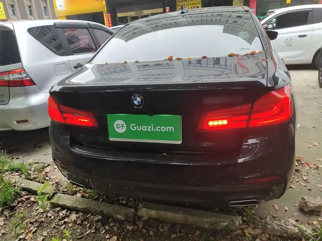 BMW 5 Series 2018 525Li M Sport Package фото 6