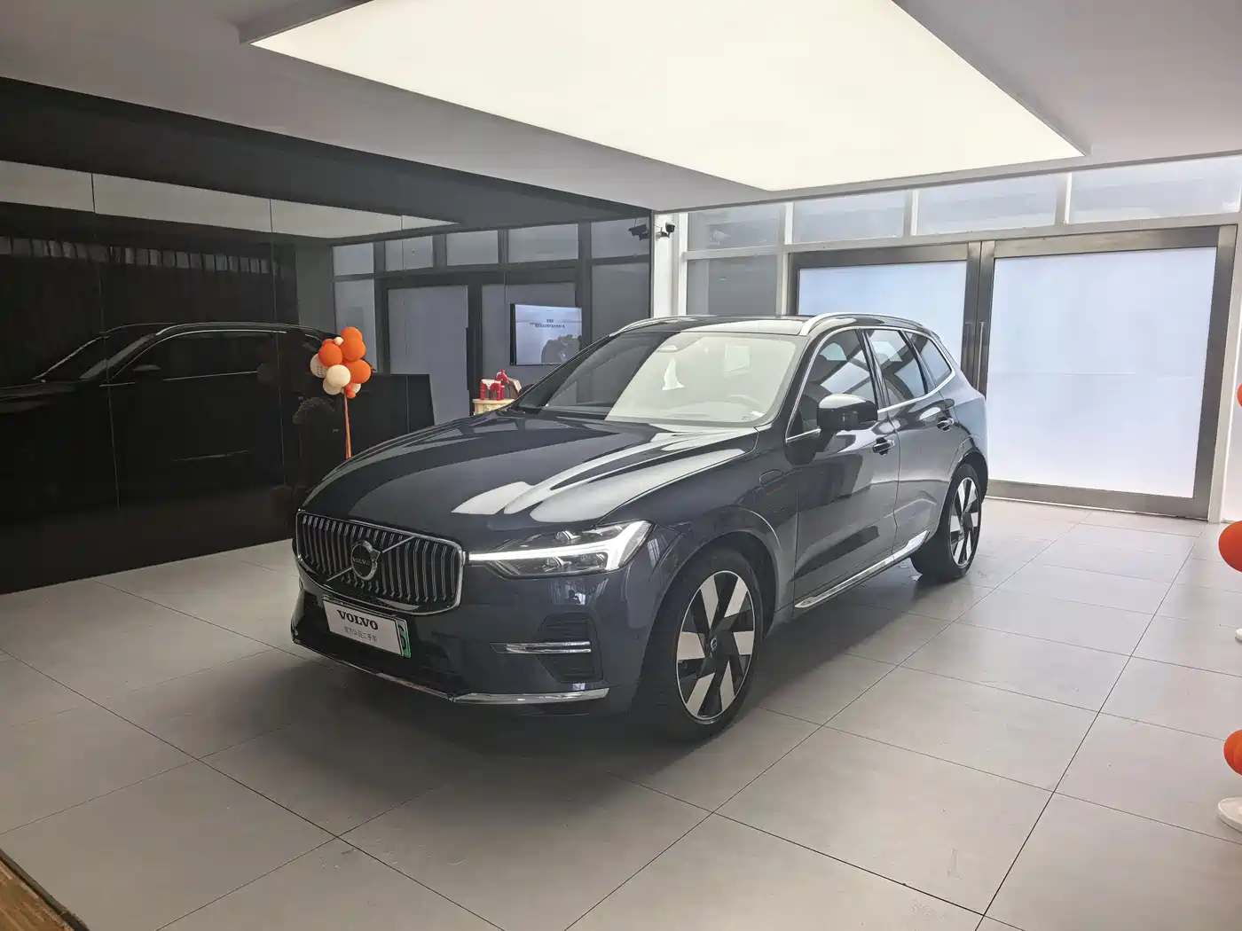 Volvo XC60 Plug-in Hybrid 2025 Plug-in Hybrid Long Range AWD Zhiya Luxury Edition