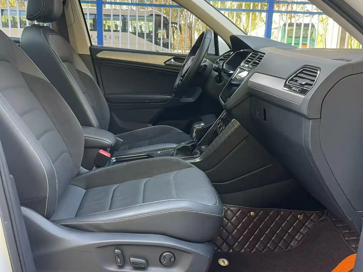 Volkswagen Tiguan L 2020 330TSI Auto 2WD Trend China VI фото 6