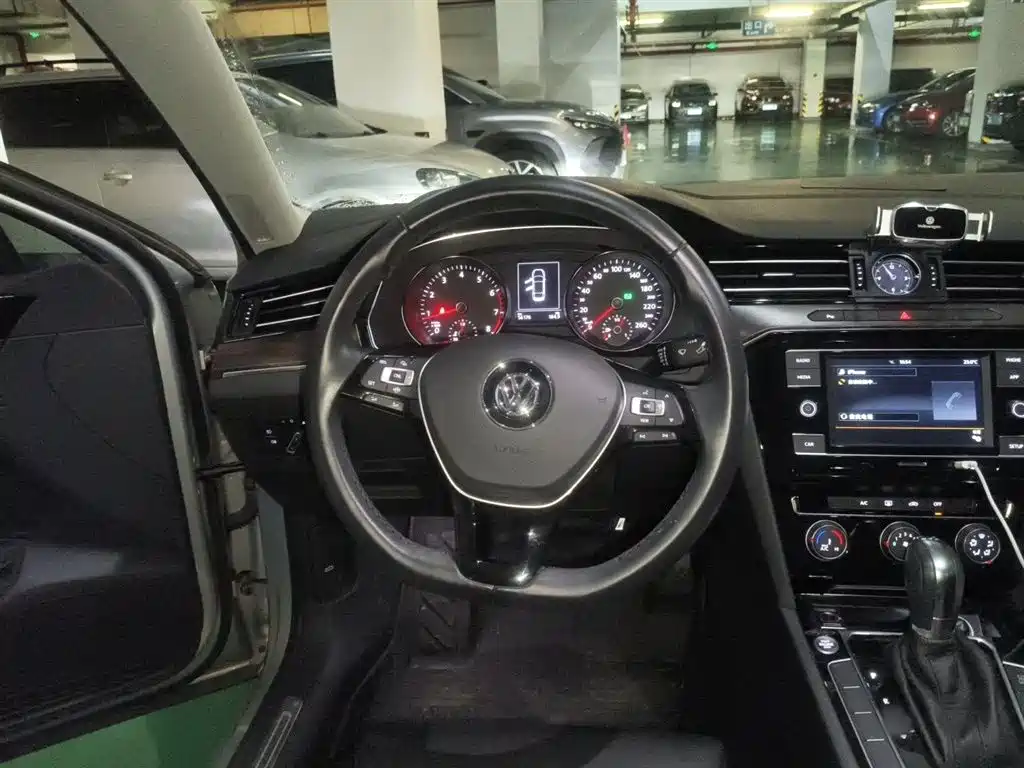 Volkswagen Magotan 2019 330TSI DSG Leading China VI фото 3