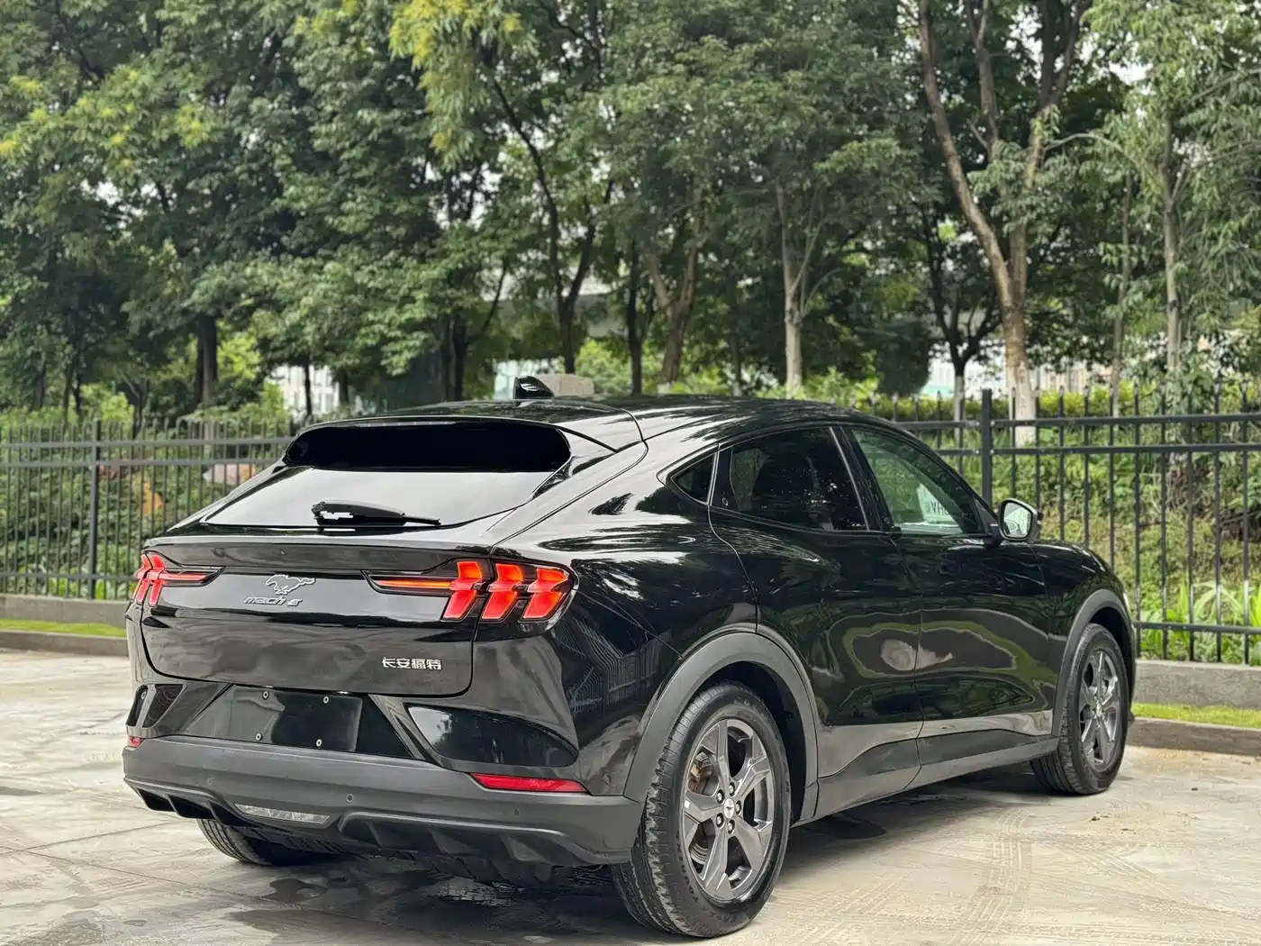 Ford Mustang Mach-E 2021 Leap World RWD (Standard Range) фото 7