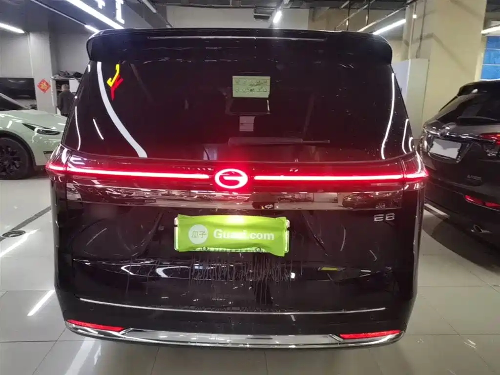 GAC Trumpchi Trumpchi E8 NEV 2024 150km Soaring Dragon Starlight+ фото 4