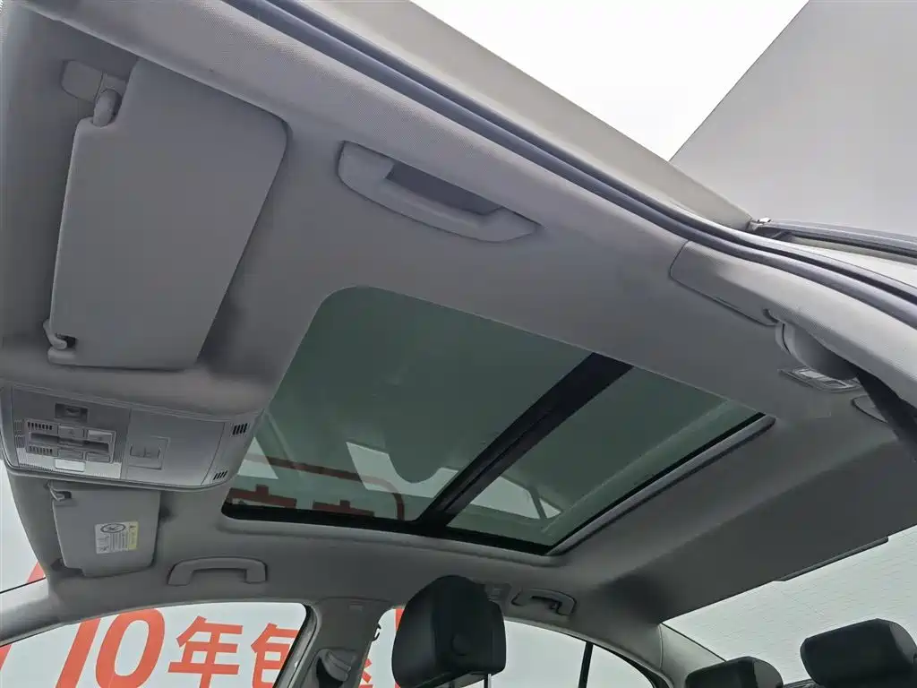 Volkswagen Magotan 2019 330TSI DSG Luxury Class China VI фото 14