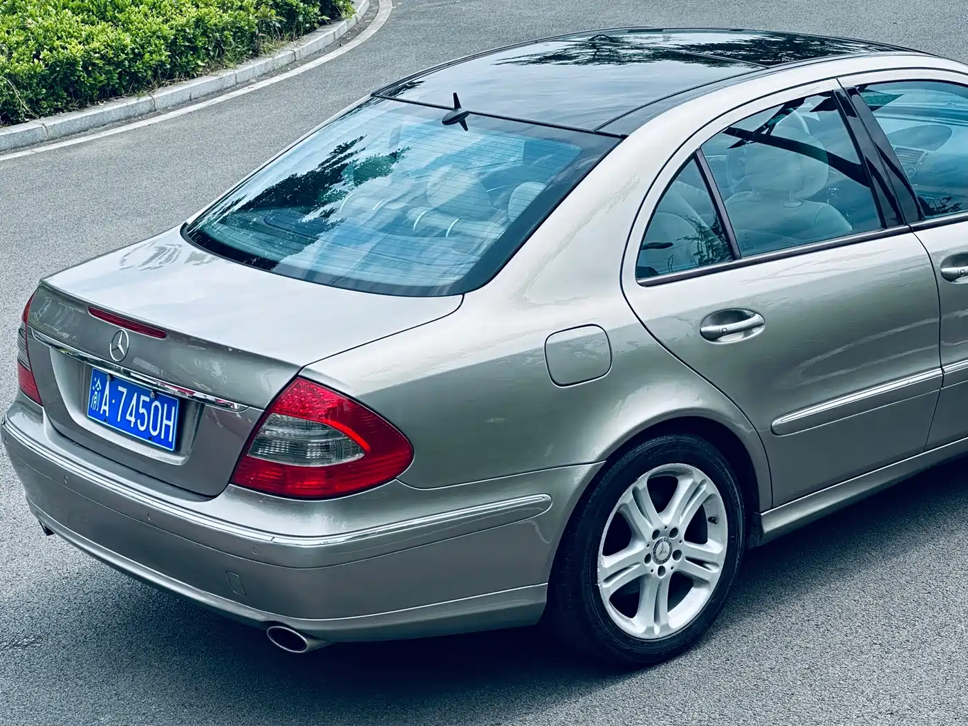Mercedes-Benz E-Class 2008 Model E 280 Personality Sport Edition фото 8