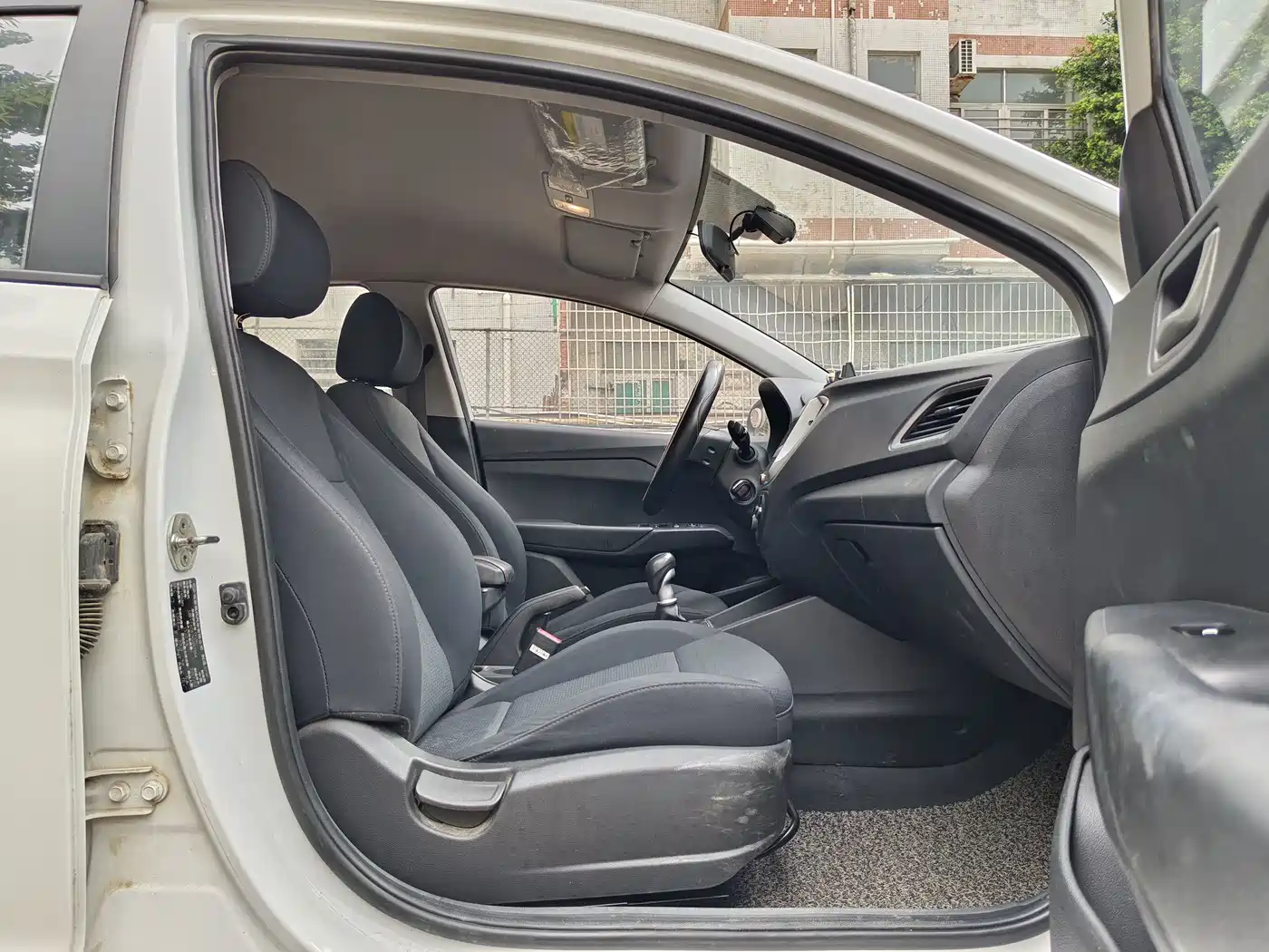 Фото 10 - Hyundai Verna