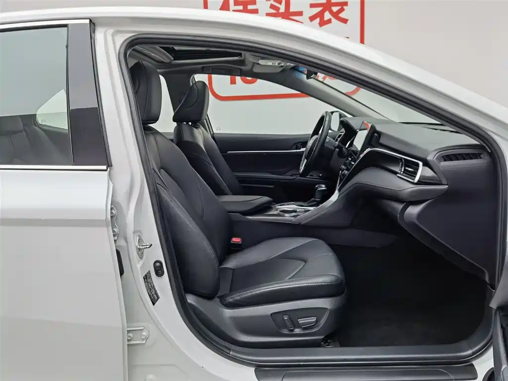 Toyota Camry 2022 2.0GVP Leading Edition фото 23