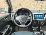 Photo 12 - Hyundai Verna