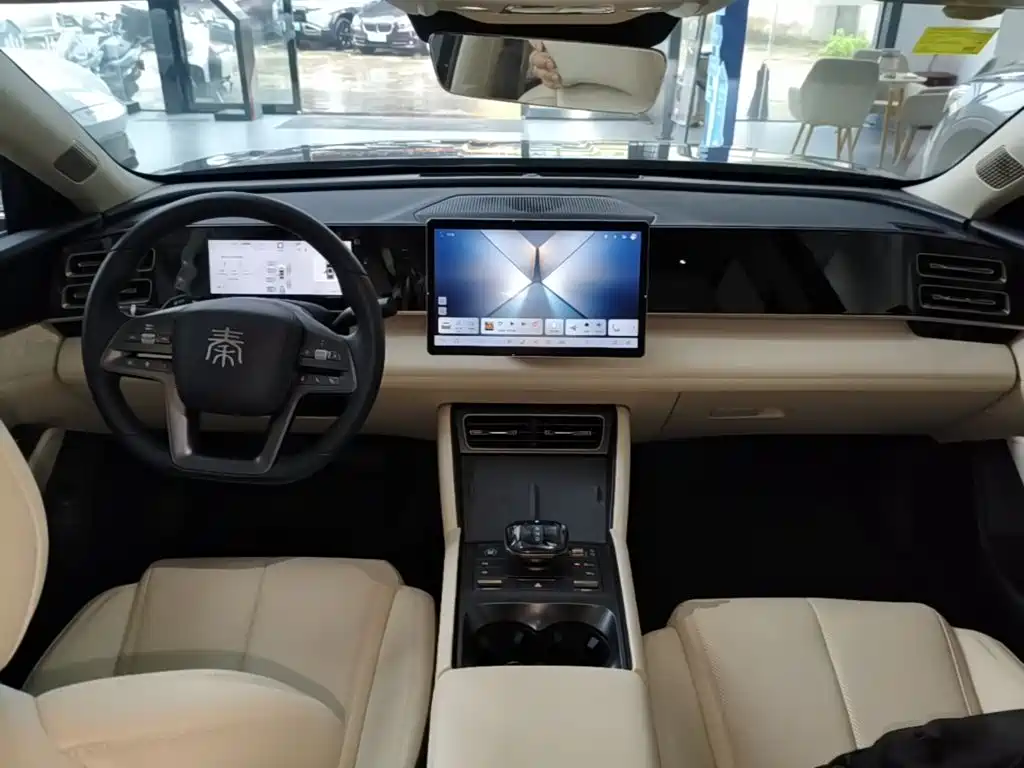 BYD Qin L 2025 2025 DM-i Smart Drive Edition 120KM Surpassing