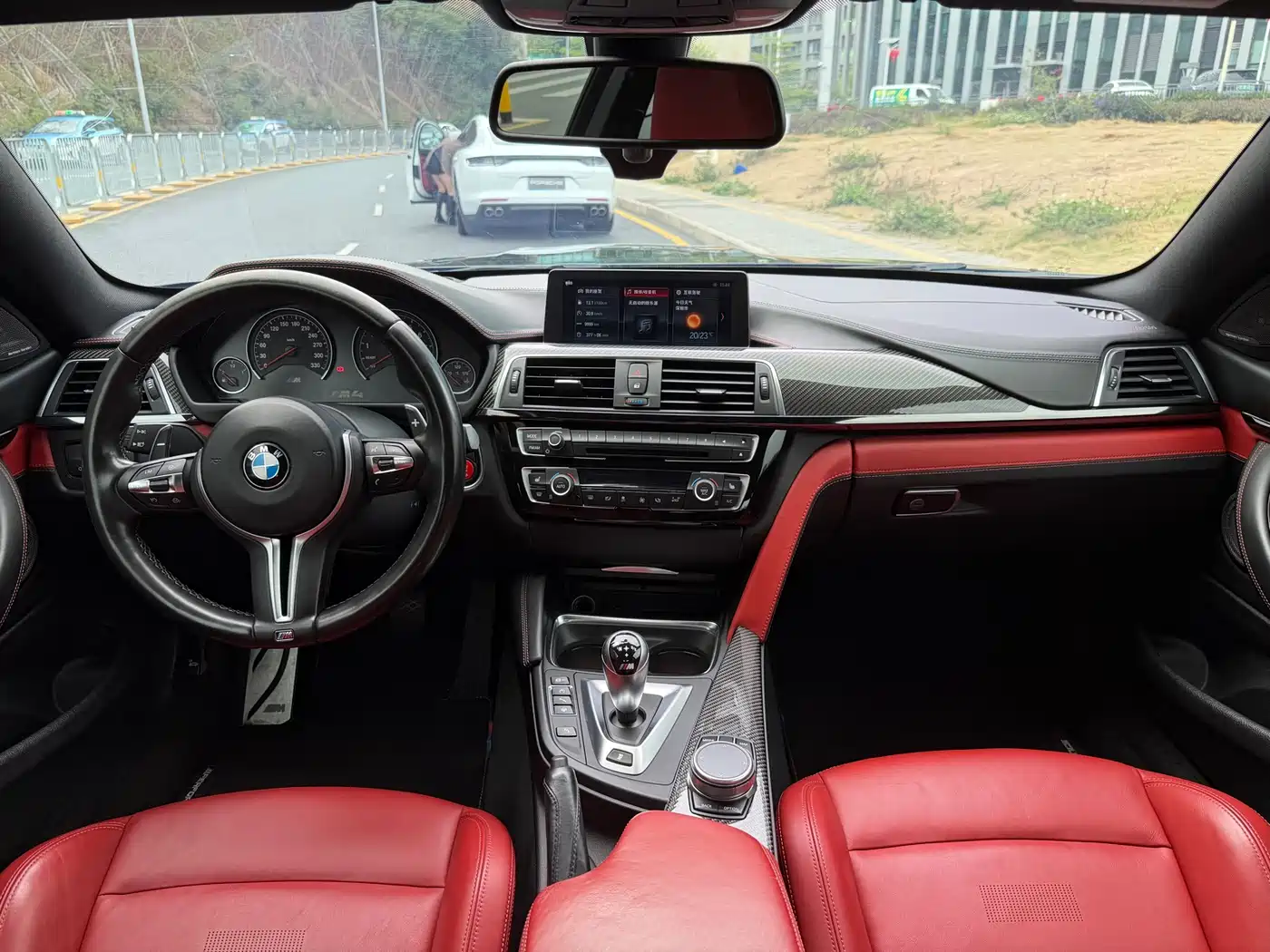 BMW M4 2019 M4 Coupe Shadow Edition фото 10