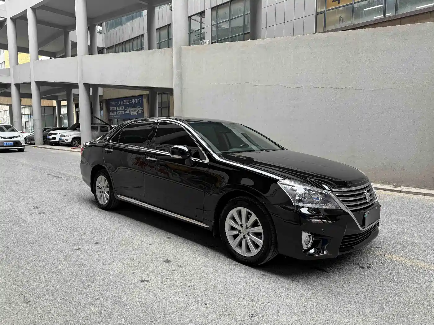Toyota Crown 2012 2.5L Royal Leather Edition