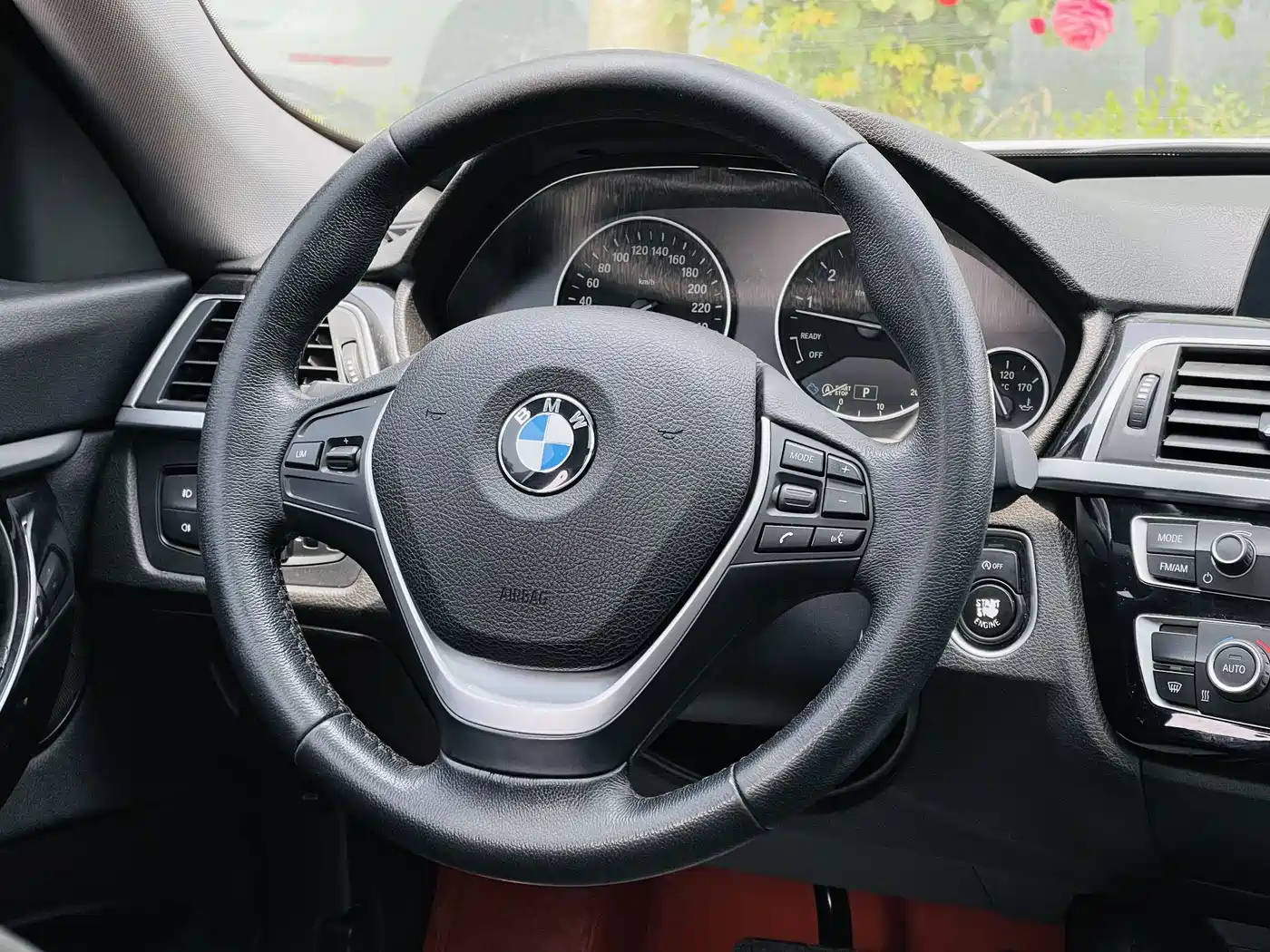 BMW 3 Series GT 2019 320i Fashion Model фото 12