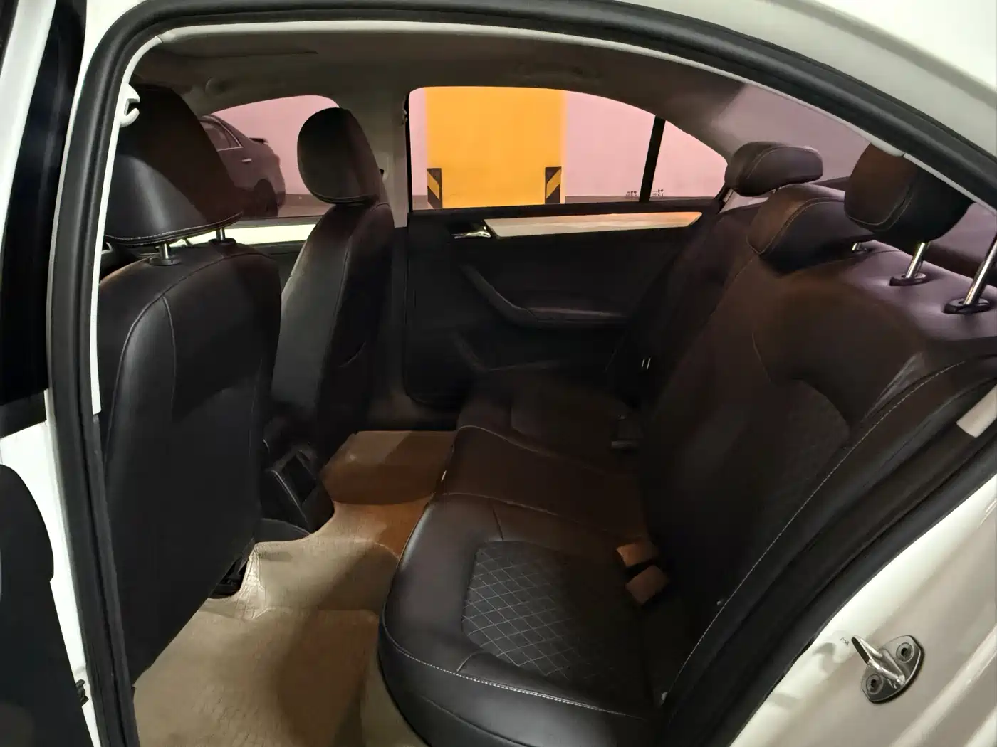Škoda Rapid 2019 1.5L Manual Comfort China V фото 5